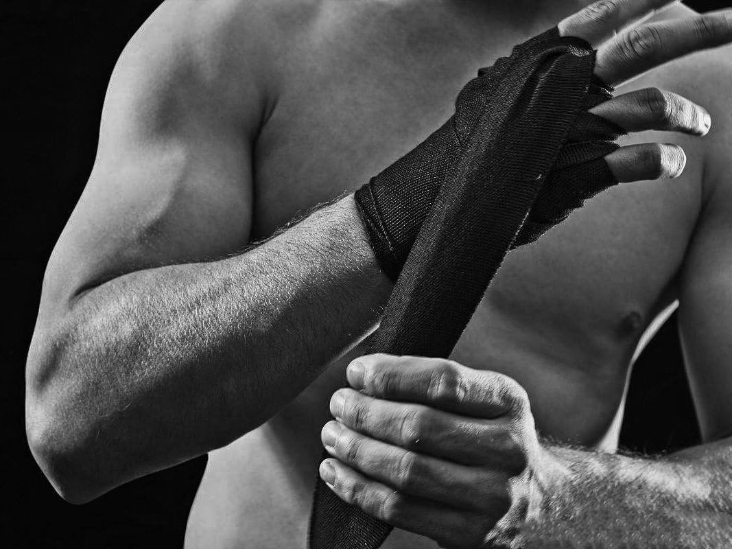 ربطات اليد القطنية للملاكمة بطول 2.5 متر باللون الأسود (زوج)